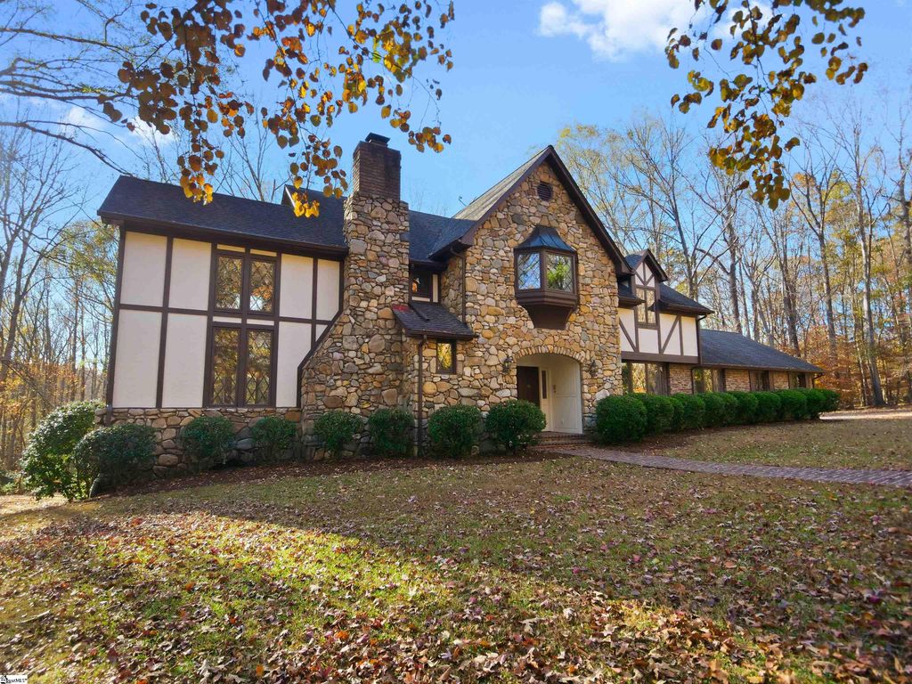 100 Kirkwood Place, Spartanburg, SC 29306