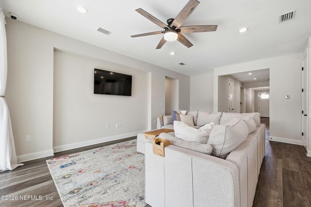 518 SILVERLEAF VILLAGE Drive, St. Johns, FL 32092