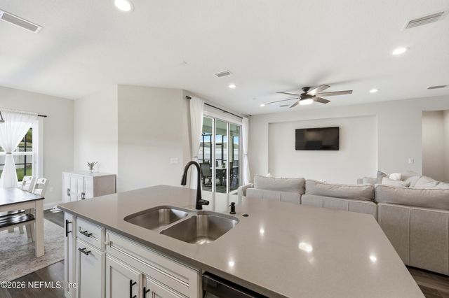 518 SILVERLEAF VILLAGE Drive, St. Johns, FL 32092