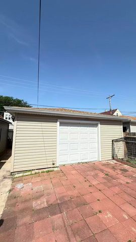 3538 S Honore Street, Chicago, IL 60609