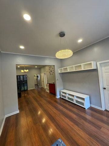 3538 S Honore Street, Chicago, IL 60609