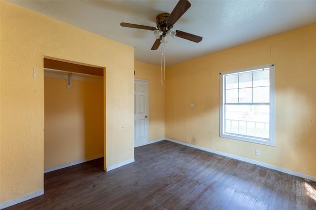 5229 Eigel Street, Houston, TX 77007