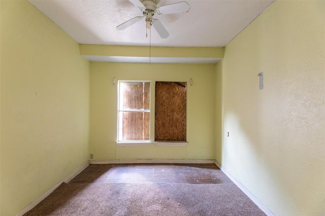 5229 Eigel Street, Houston, TX 77007