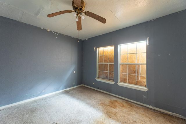 5229 Eigel Street, Houston, TX 77007