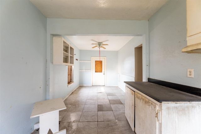 5229 Eigel Street, Houston, TX 77007