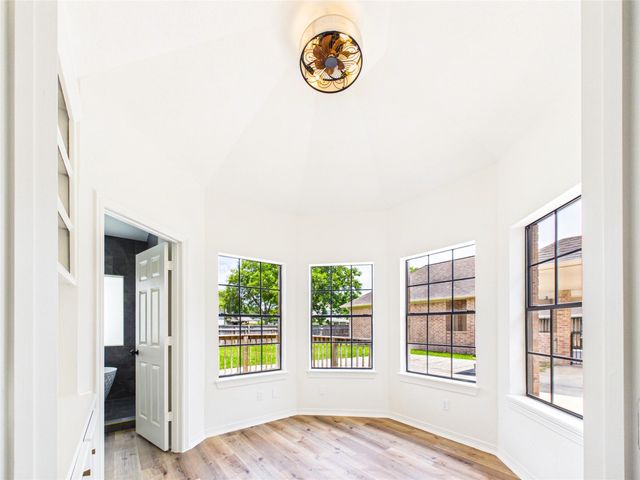 2309 St Patrick Lane, Deer Park, TX 77536