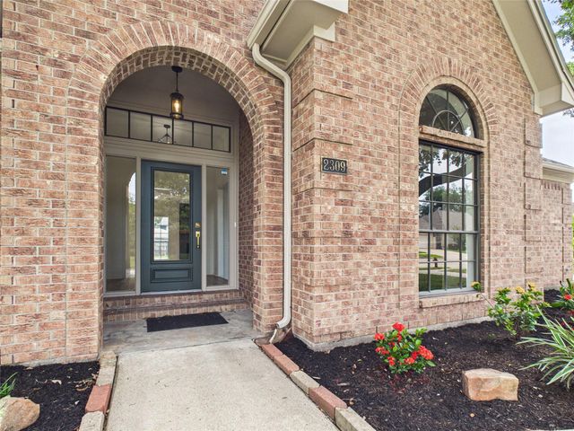 2309 St Patrick Lane, Deer Park, TX 77536
