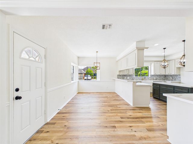 2309 St Patrick Lane, Deer Park, TX 77536