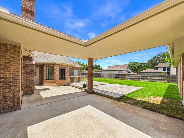 2309 St Patrick Lane, Deer Park, TX 77536