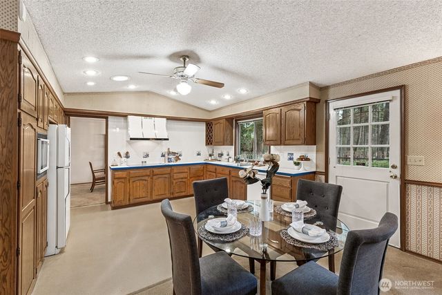 36404 12th Place S, Federal Way, WA 98003