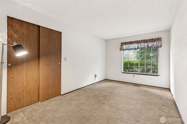 36404 12th Place S, Federal Way, WA 98003