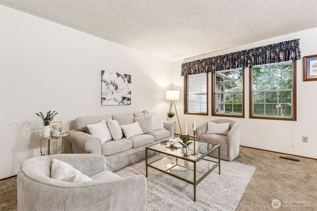 36404 12th Place S, Federal Way, WA 98003