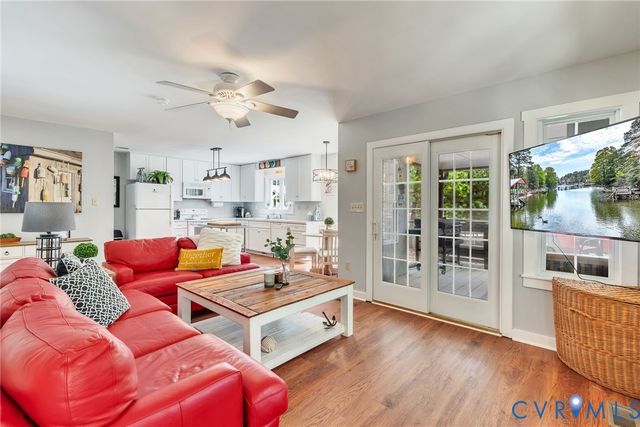 193 Deep Water Ln, Reedville, VA 22539