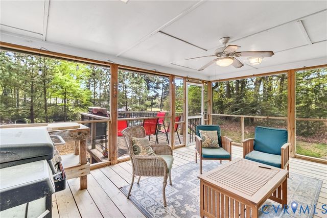 193 Deep Water Ln, Reedville, VA 22539