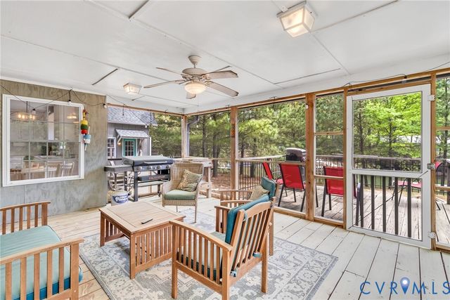 193 Deep Water Ln, Reedville, VA 22539