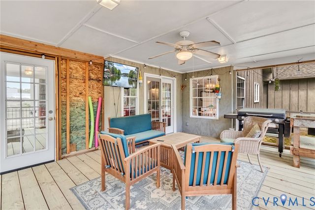 193 Deep Water Ln, Reedville, VA 22539