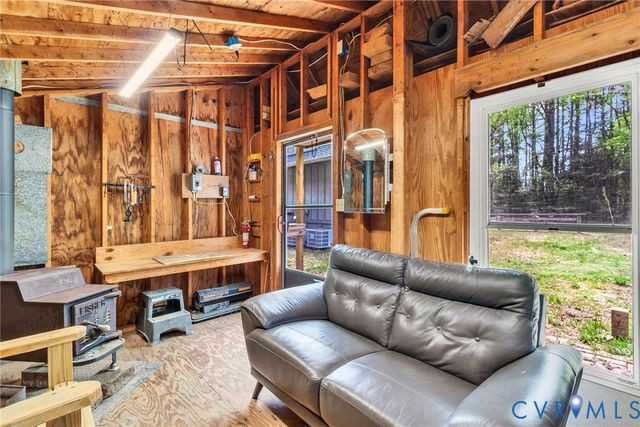 193 Deep Water Ln, Reedville, VA 22539