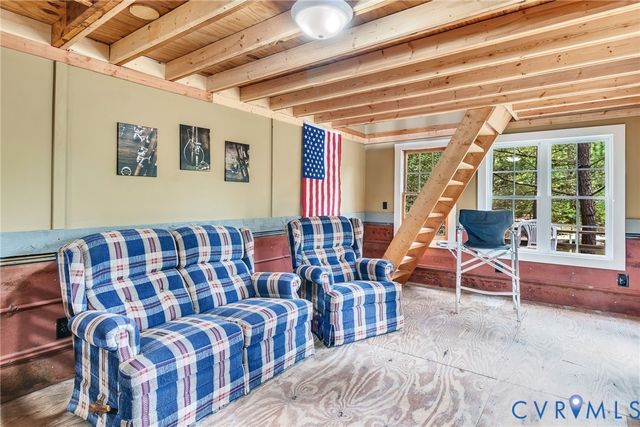 193 Deep Water Ln, Reedville, VA 22539
