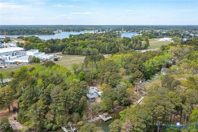 193 Deep Water Ln, Reedville, VA 22539