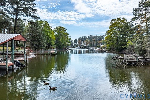 193 Deep Water Ln, Reedville, VA 22539