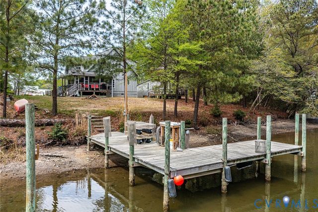 193 Deep Water Ln, Reedville, VA 22539