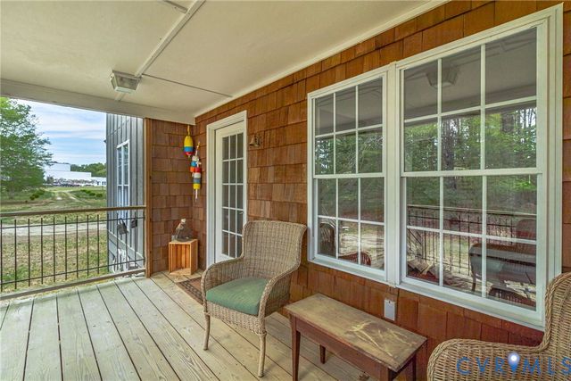 193 Deep Water Ln, Reedville, VA 22539