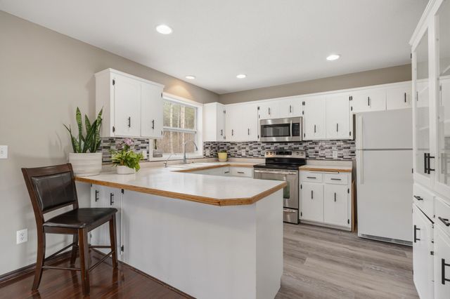 965 Evergreen Trail, Blaine, MN 55014