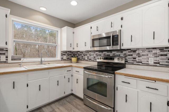 965 Evergreen Trail, Blaine, MN 55014