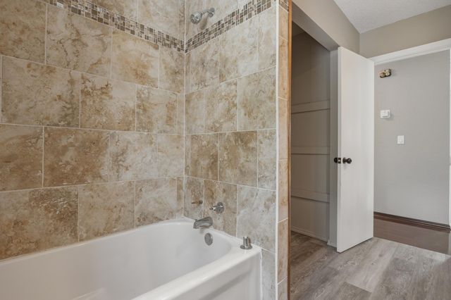 965 Evergreen Trail, Blaine, MN 55014