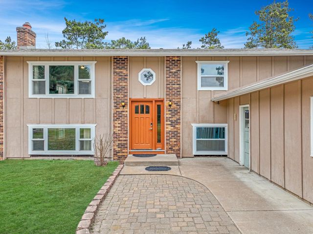 965 Evergreen Trail, Blaine, MN 55014