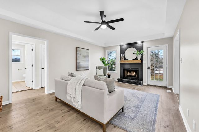 735 Jace Dr, Clarksville, TN 37040