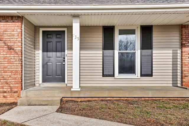 735 Jace Dr, Clarksville, TN 37040