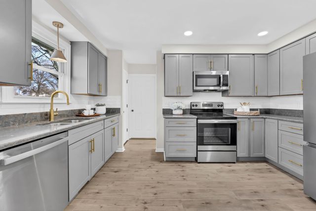 735 Jace Dr, Clarksville, TN 37040