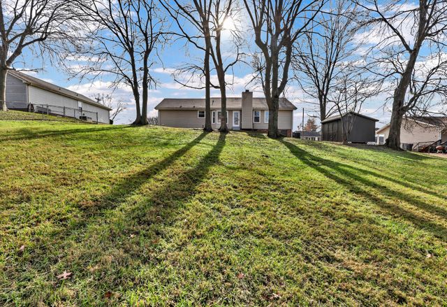 735 Jace Dr, Clarksville, TN 37040