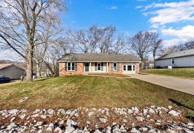 735 Jace Dr, Clarksville, TN 37040