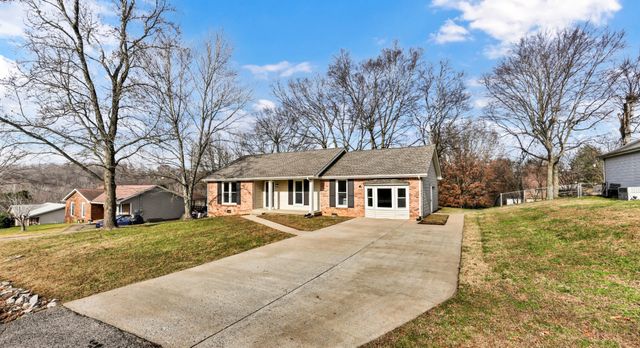 735 Jace Dr, Clarksville, TN 37040
