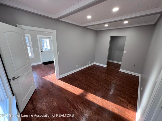908 N Capitol Avenue, Lansing, MI 48906