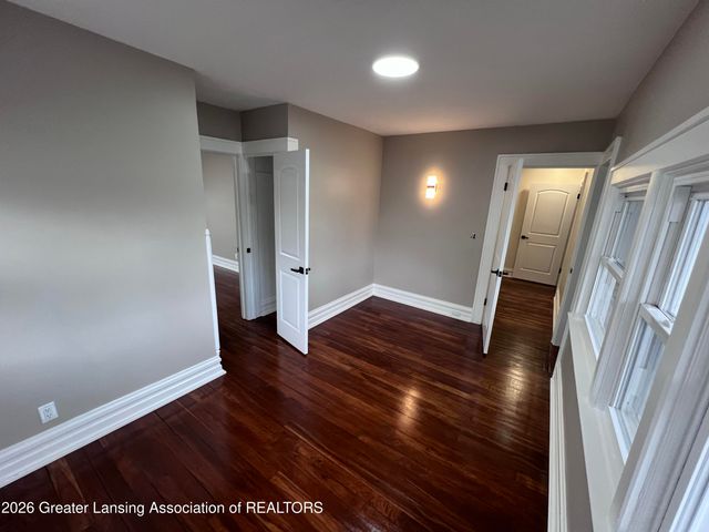908 N Capitol Avenue, Lansing, MI 48906