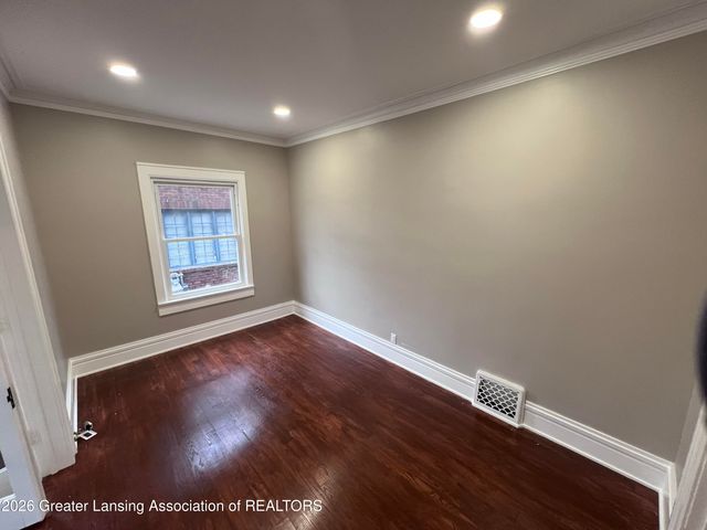 908 N Capitol Avenue, Lansing, MI 48906