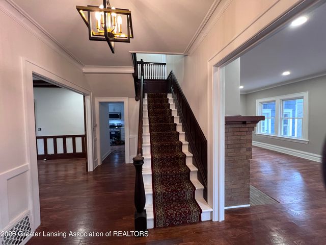 908 N Capitol Avenue, Lansing, MI 48906