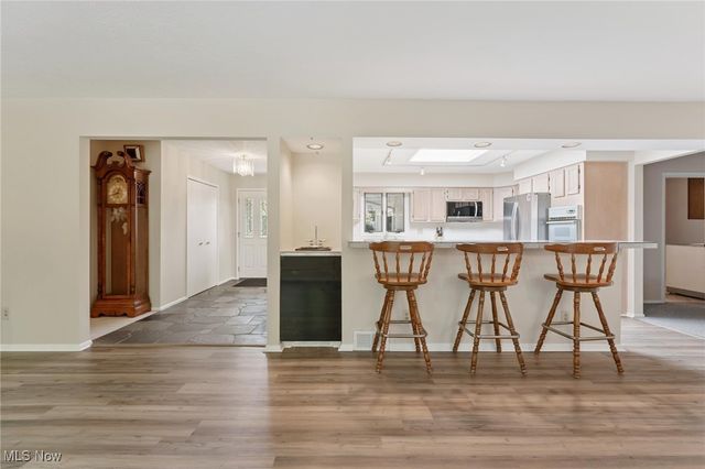 8604 Ottawa Drive, Brecksville, OH 44141