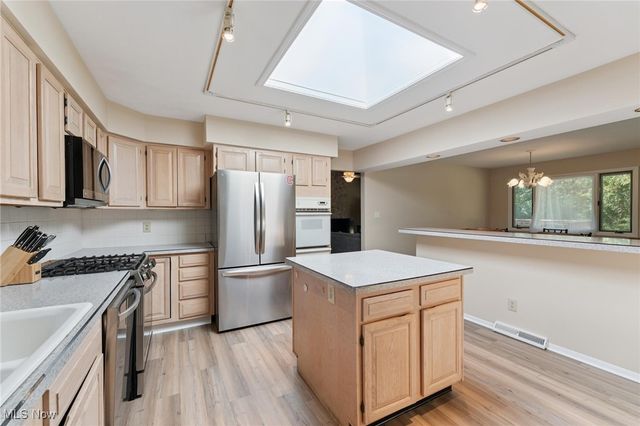 8604 Ottawa Drive, Brecksville, OH 44141