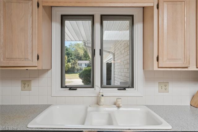 8604 Ottawa Drive, Brecksville, OH 44141