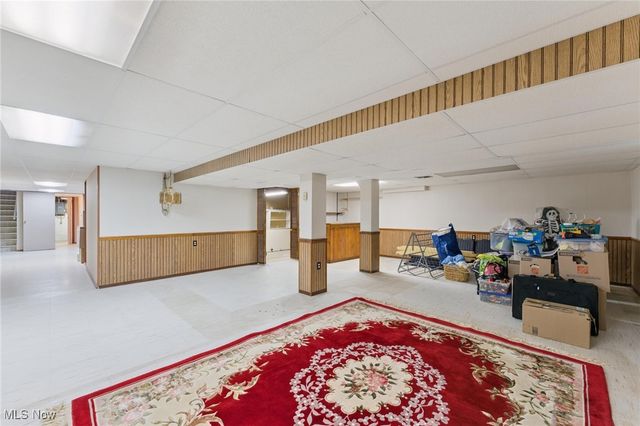 8604 Ottawa Drive, Brecksville, OH 44141