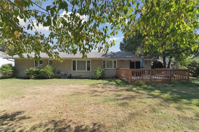 8604 Ottawa Drive, Brecksville, OH 44141