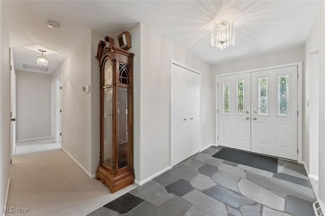 8604 Ottawa Drive, Brecksville, OH 44141