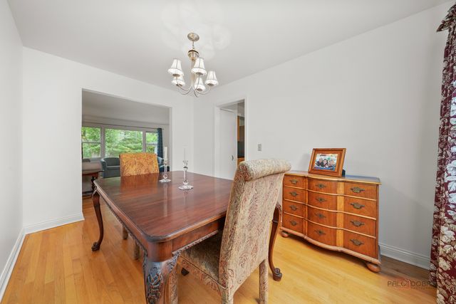 783 Green Briar Lane, Lake Forest, IL 60045