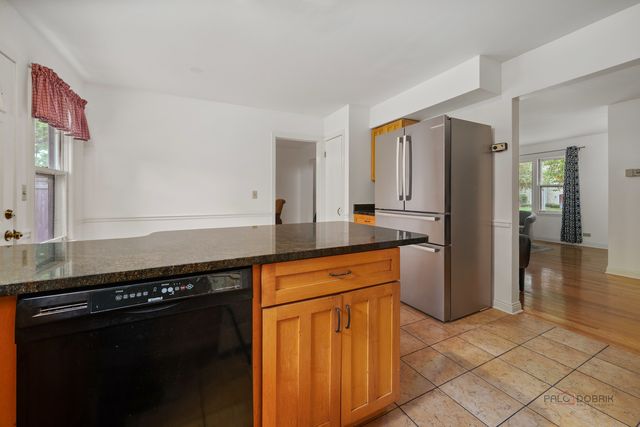 783 Green Briar Lane, Lake Forest, IL 60045