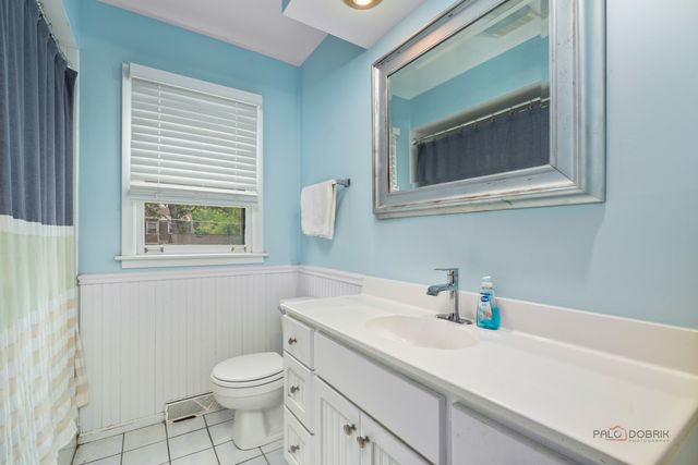 783 Green Briar Lane, Lake Forest, IL 60045