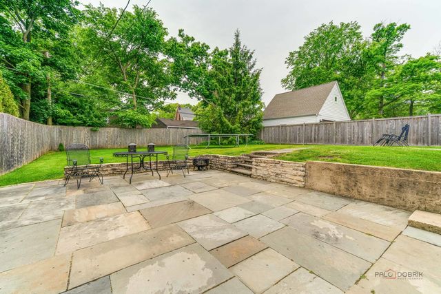 783 Green Briar Lane, Lake Forest, IL 60045